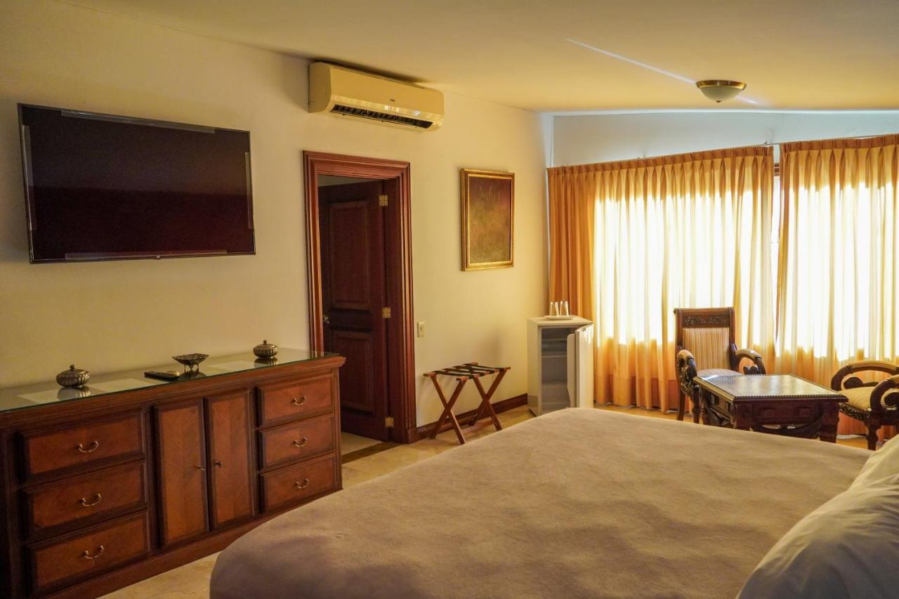 Hotel Boutique Villa Casuarinas Cali Exterior foto