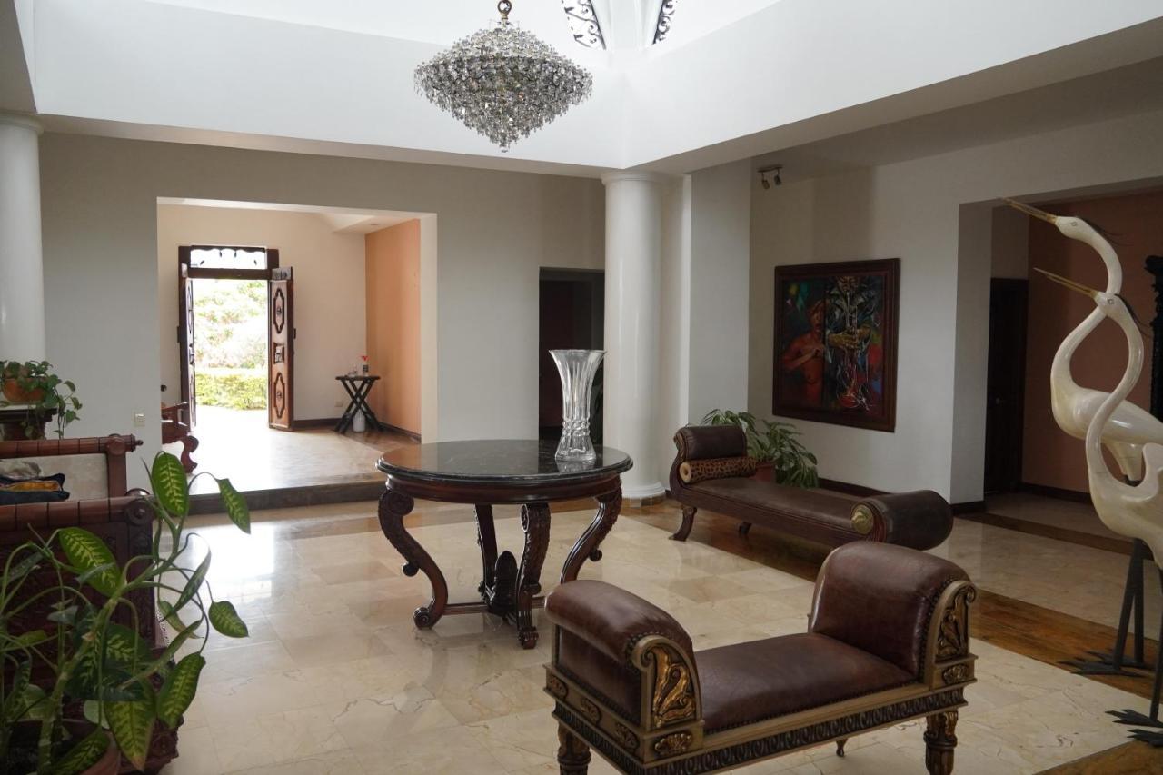 Hotel Boutique Villa Casuarinas Cali Exterior foto